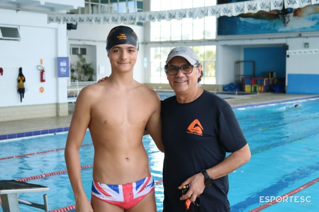 Natação lençoense é campeã no masculino e feminino