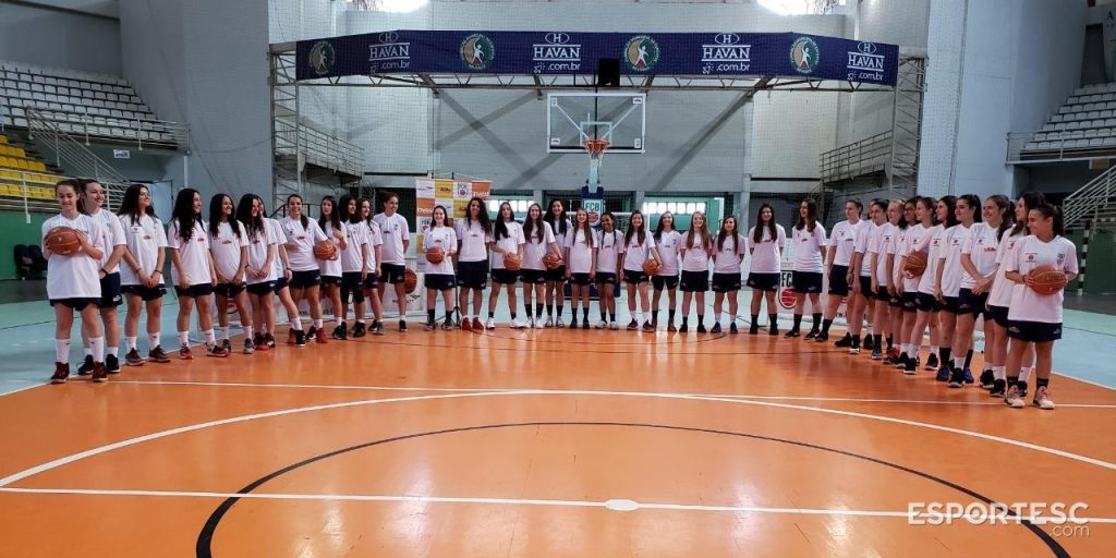Basquete feminino de SC vence o Sub-17 do Sul-Brasileiro de Seleções