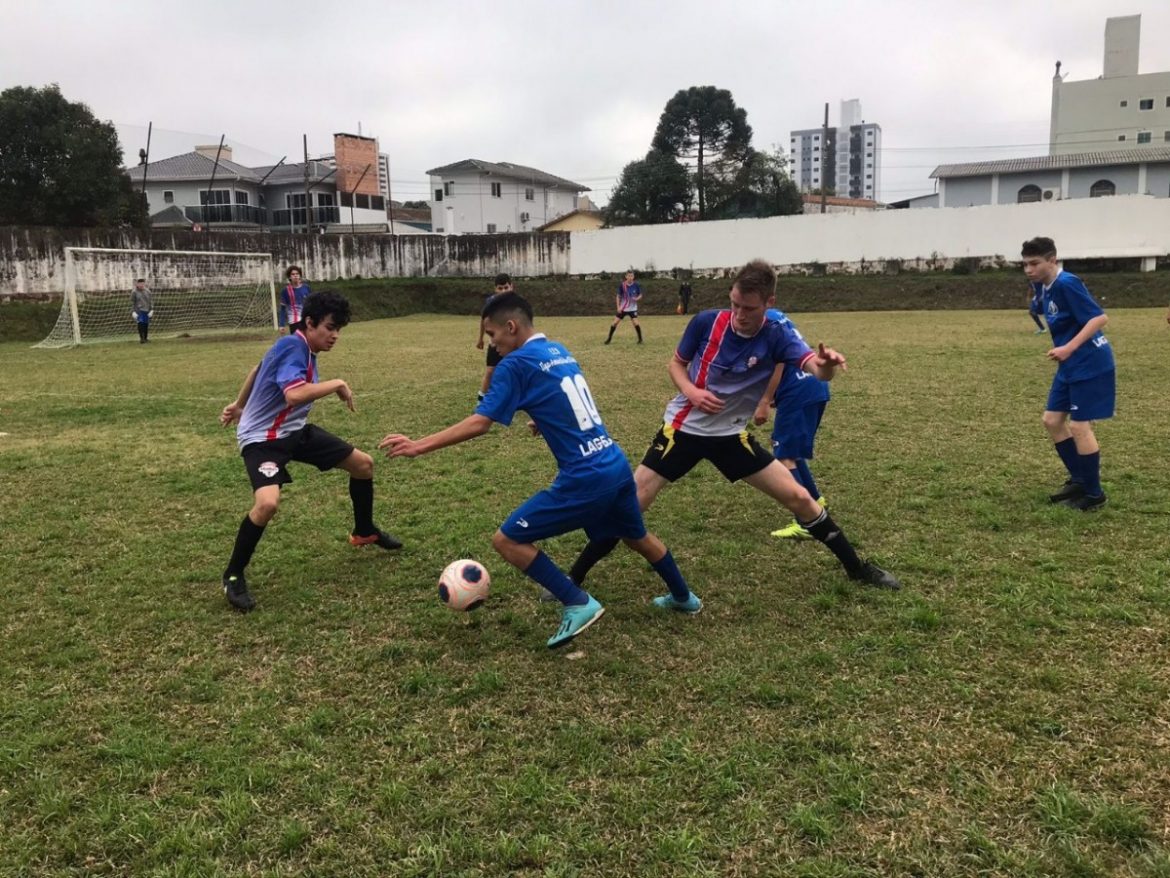 Moleque Bom De Bola E Jogos Escolares Movimentam O Esporte Em Lages Esportesc