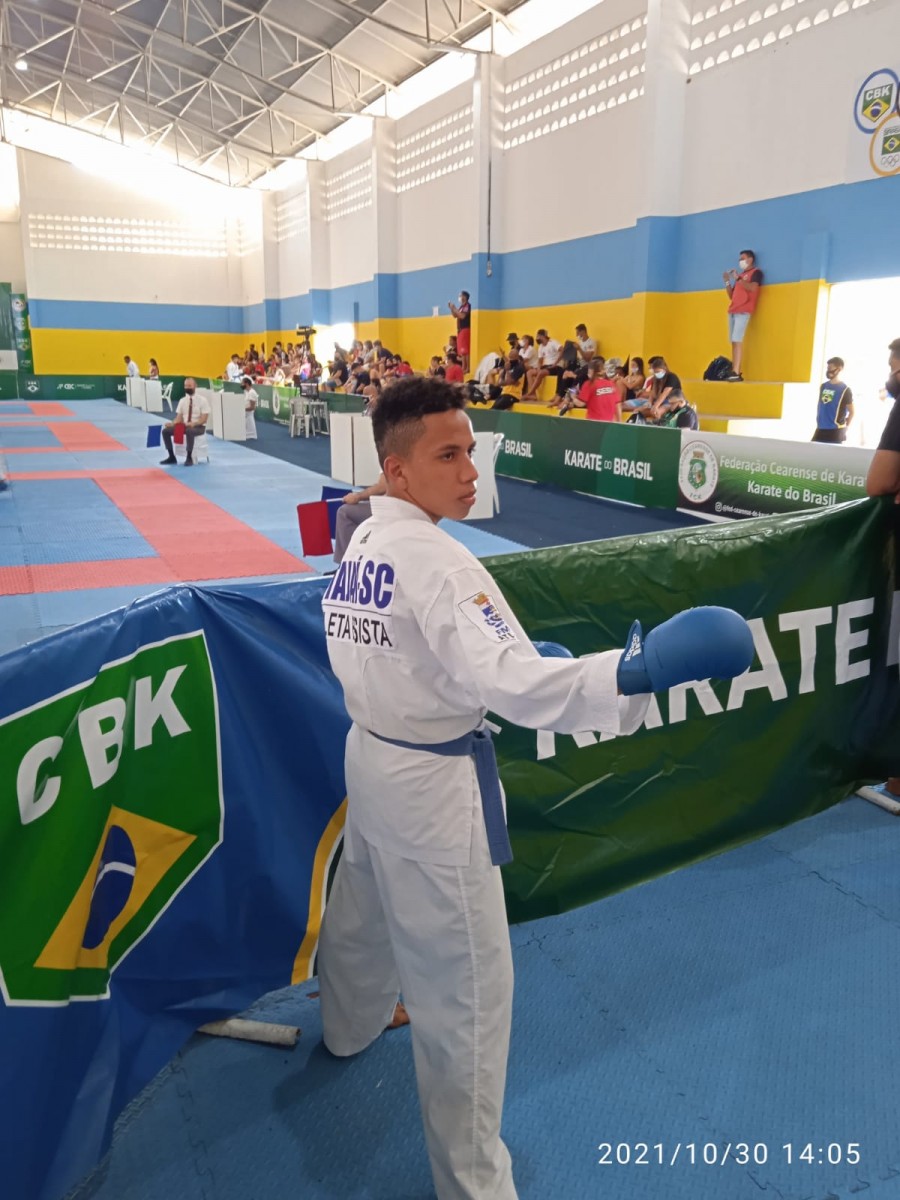 Itajaienses Conquistam Medalhas Em Campeonato Brasileiro De Karatê Esportesc